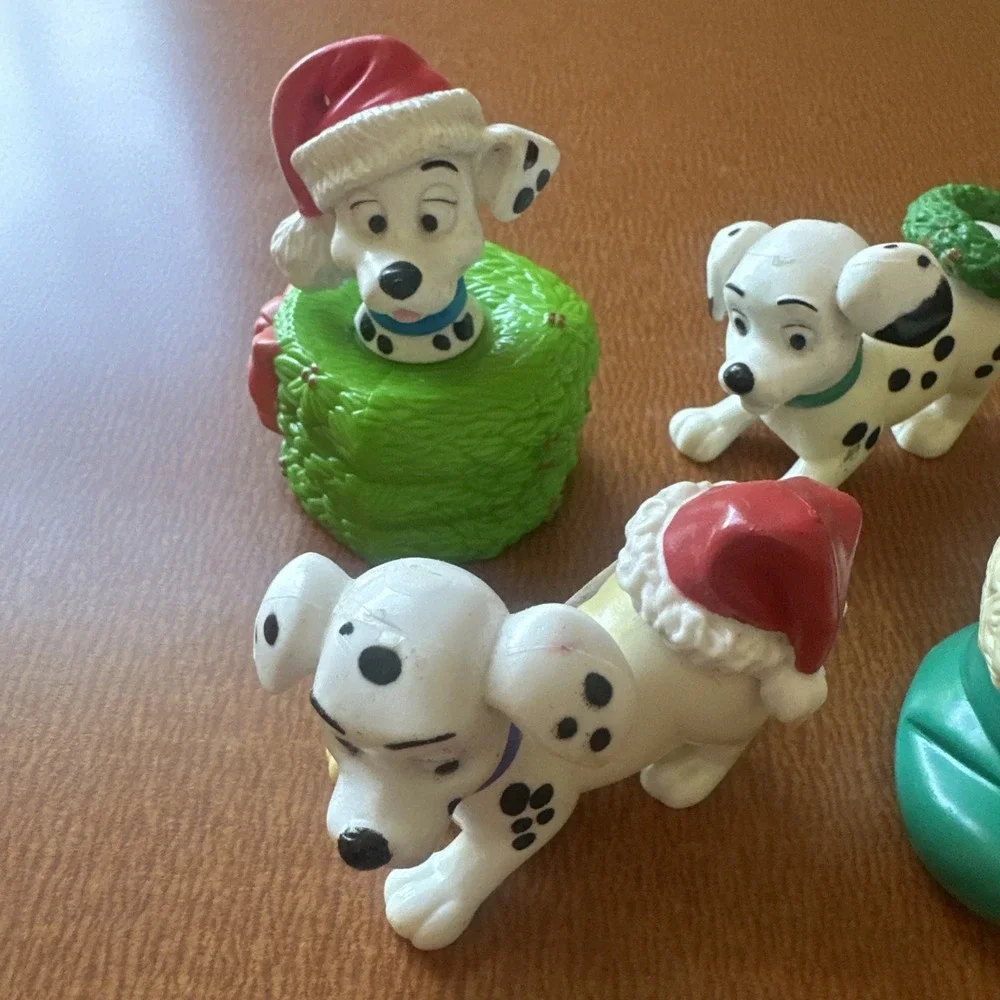 Vintage 1996 Disney 101 Dalmatians‎  Happy Meal Christmas Collectors Figures